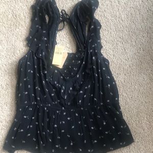 American Eagle two way top